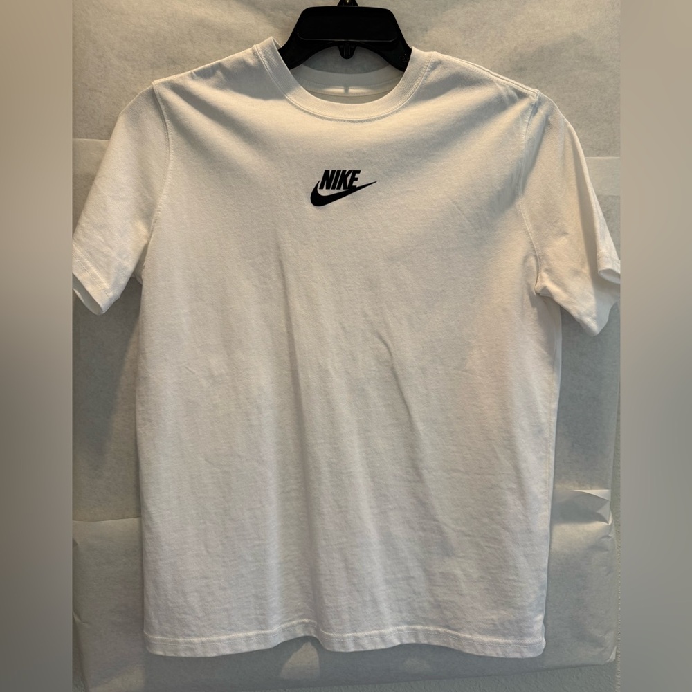 Nike Boy’s Oversized White T-Shirt, Size XL